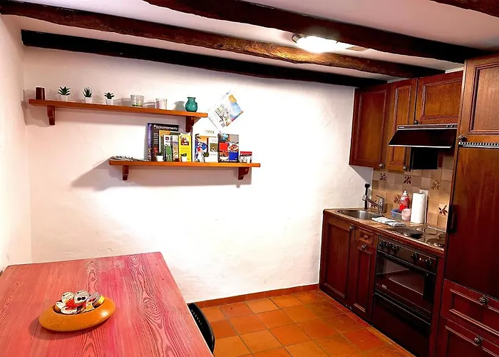 Creek's Cave - The Paradise For Climbers *