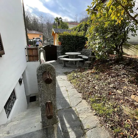 Creek's Cave - The Paradise For Climbers * Arcegno